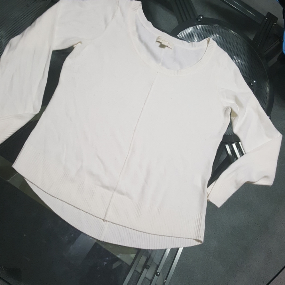 Nicki Minaj sweater.